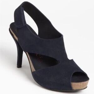 Pedro Garcia Navy Suede Cut Out Peep Toe Platform Heels Size 7.5/EU 38